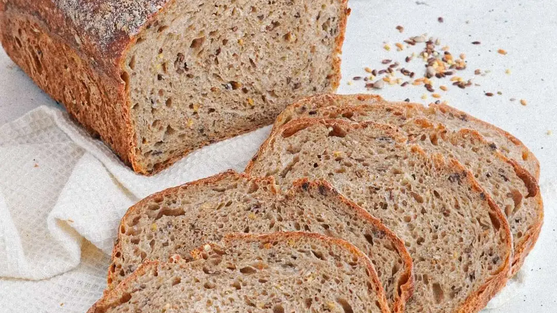 pain-levain-graines-moule